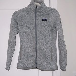 PATAGONIA ZIP UP JACKET SIZE XS BUT VERY STRETCHY MATERIAL